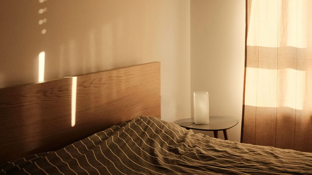 재물운을 높이는 아침 습관 – 평화로운 아침 루틴을 표현한 이미지